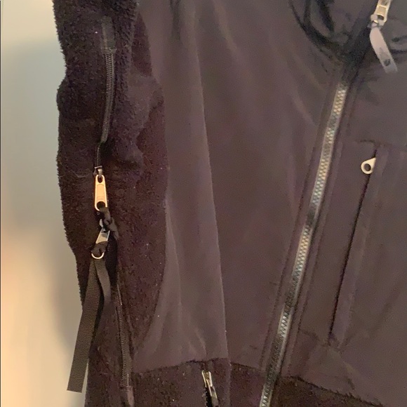 North face zip up jacket - Picture 7 of 11